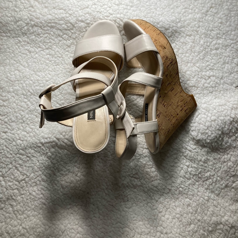 Women’s wedges size 9
